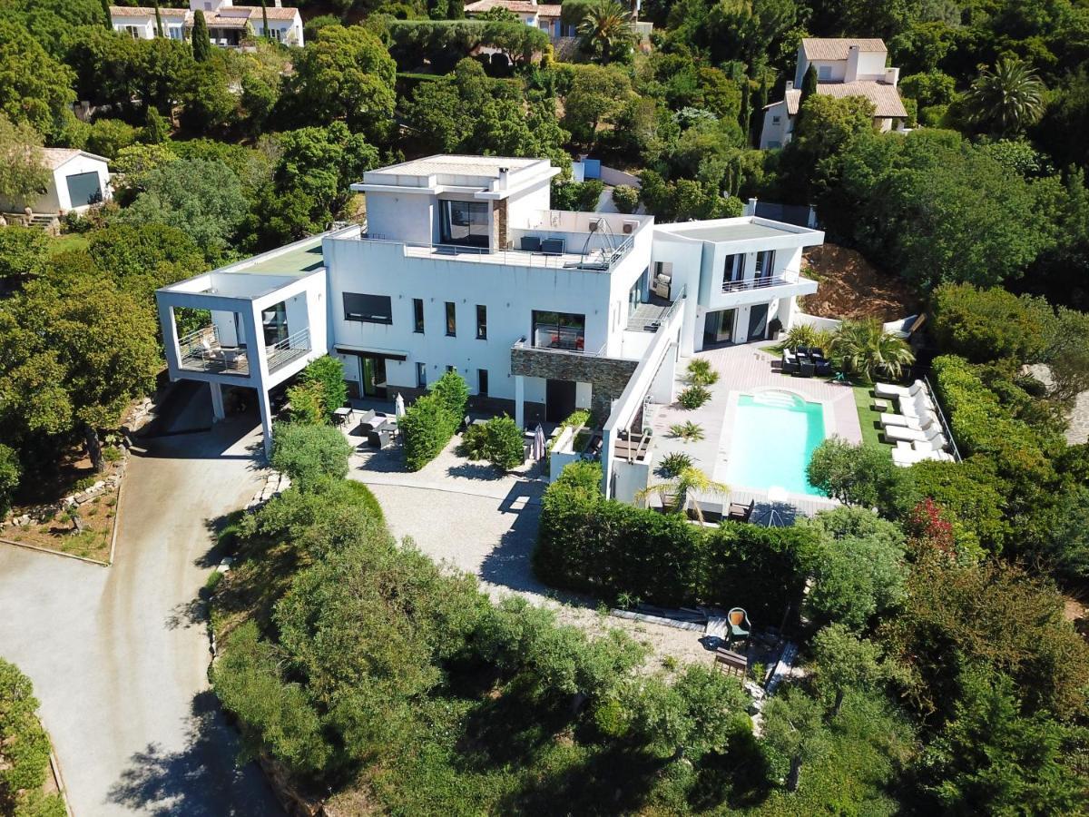 Villa Louancelie B&B Cavalaire-sur-Mer Bagian luar foto
