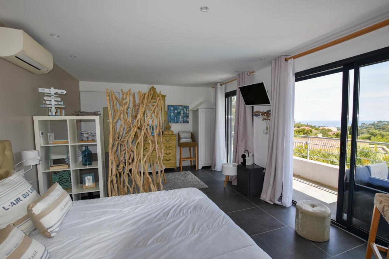 Villa Louancelie B&B Cavalaire-sur-Mer Bagian luar foto