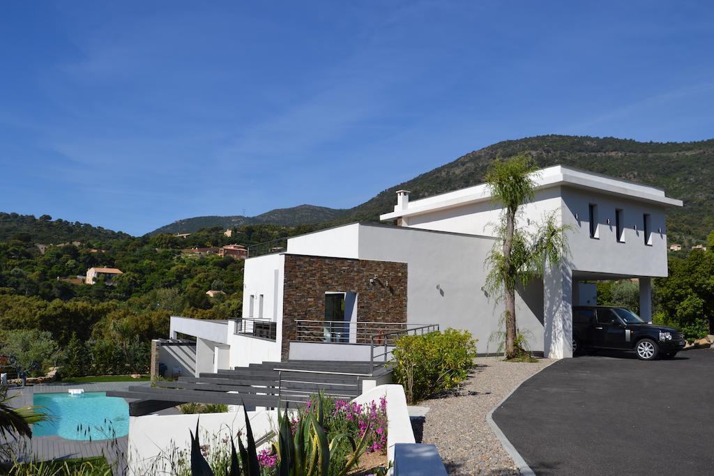 Villa Louancelie B&B Cavalaire-sur-Mer Bagian luar foto
