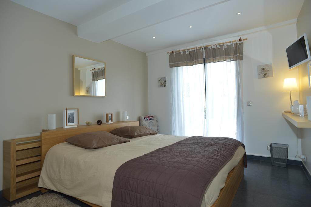 Villa Louancelie B&B Cavalaire-sur-Mer Ruang foto
