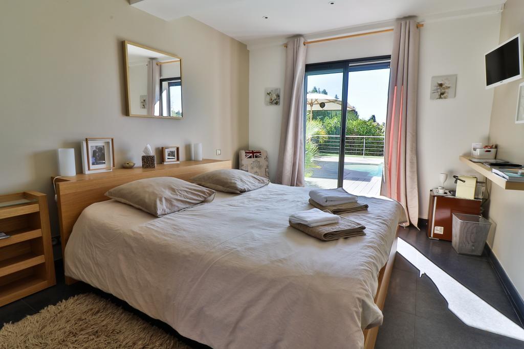 Villa Louancelie B&B Cavalaire-sur-Mer Bagian luar foto
