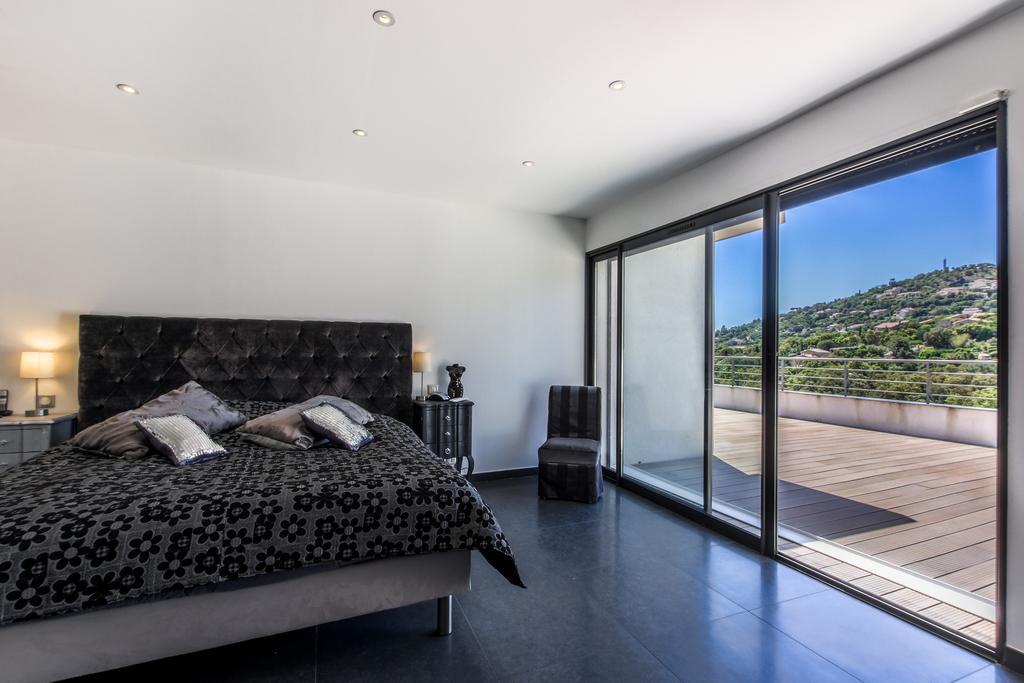 Villa Louancelie B&B Cavalaire-sur-Mer Bagian luar foto